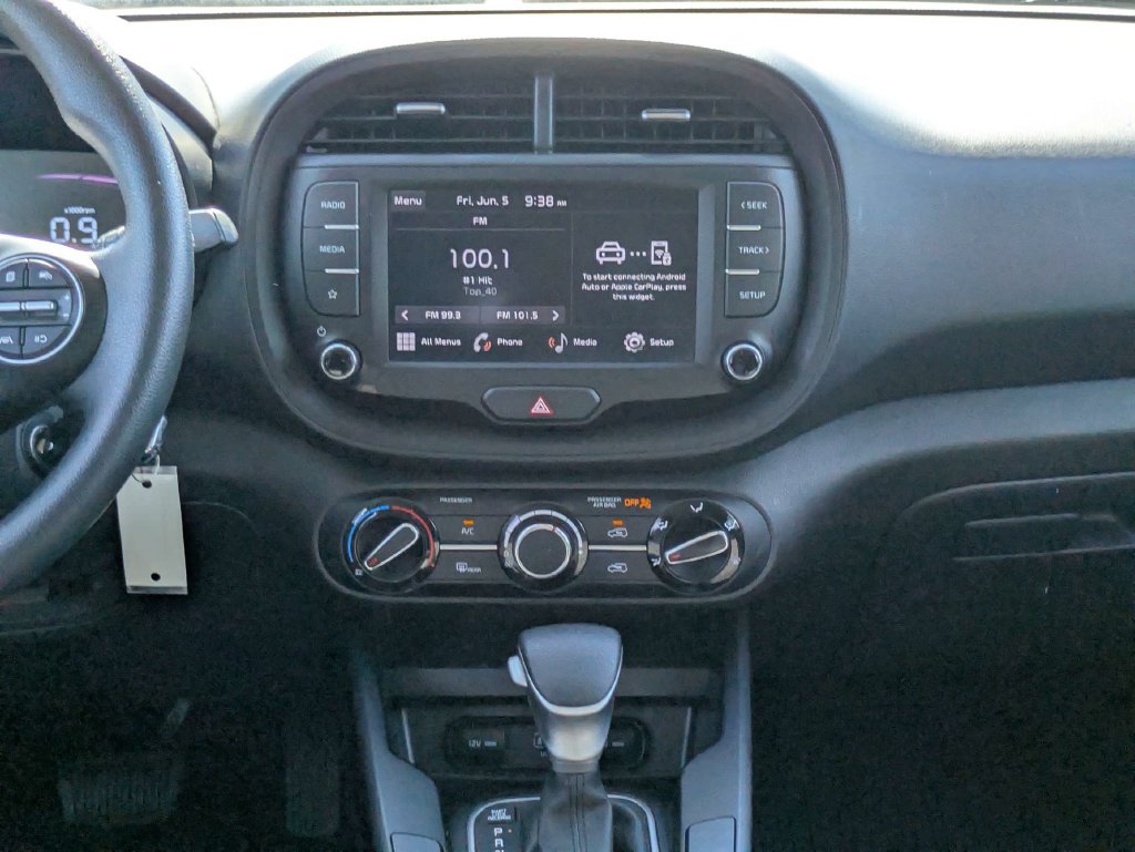 Used 2024 Kia Soul LX w/ Option Group 015 FWD image 18
