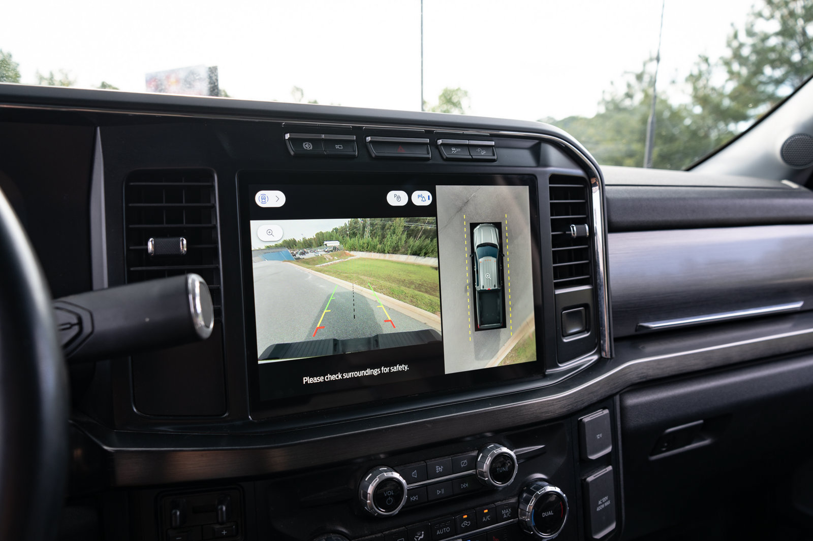 Used 2024 Ford F350 Lariat w/ Chrome Package AWD/4WD image 24