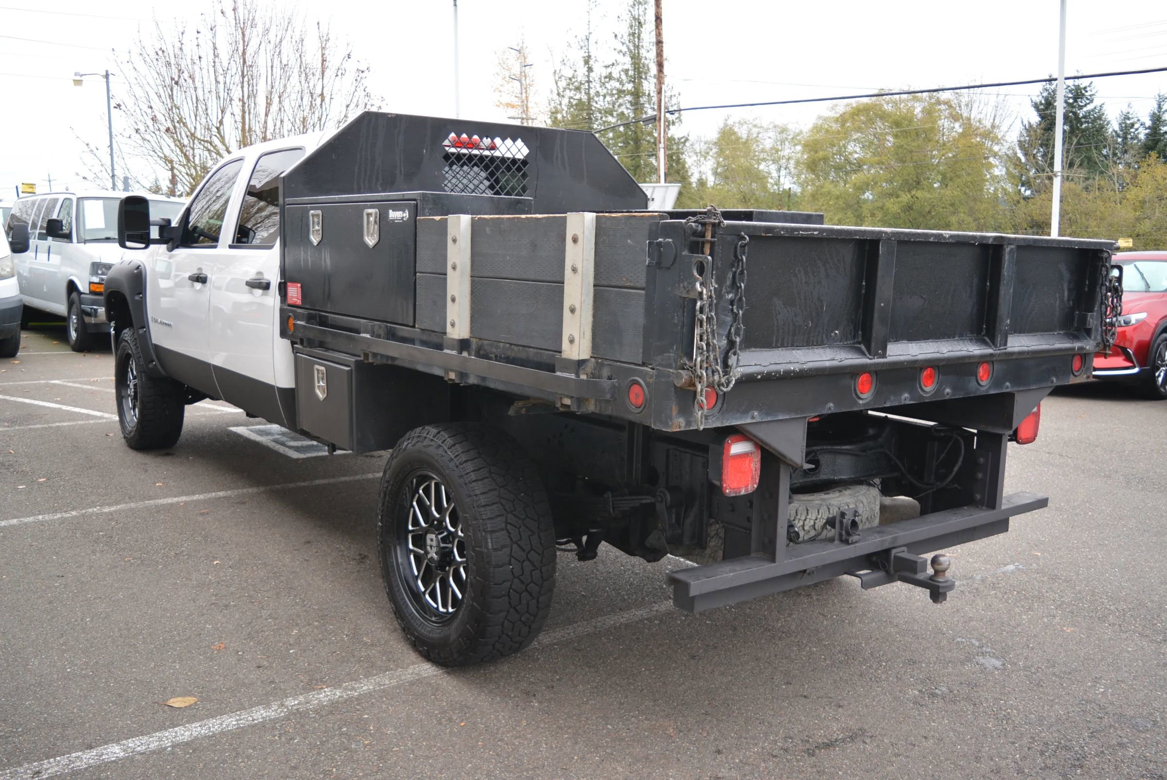 Used 2010 GMC Sierra 3500 SLE image 5
