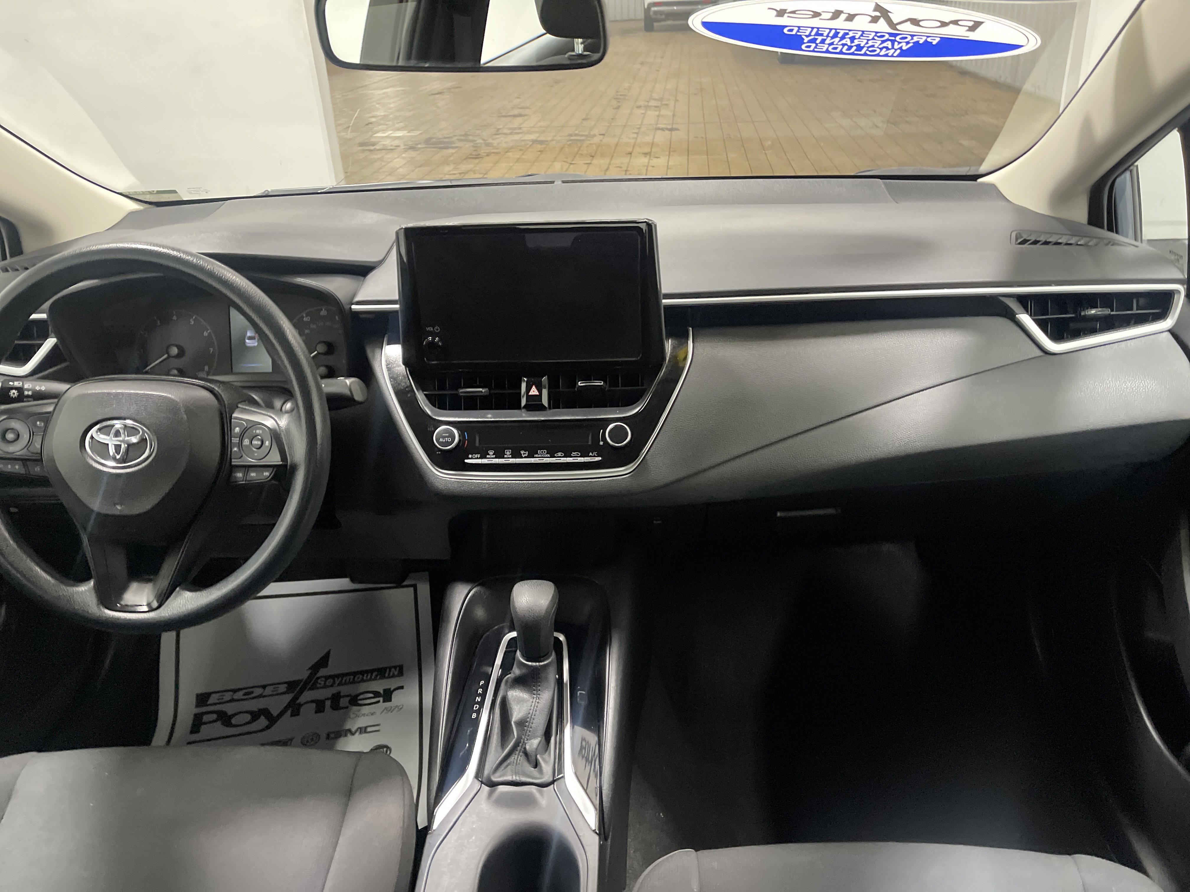 Used 2024 Toyota Corolla LE image 22