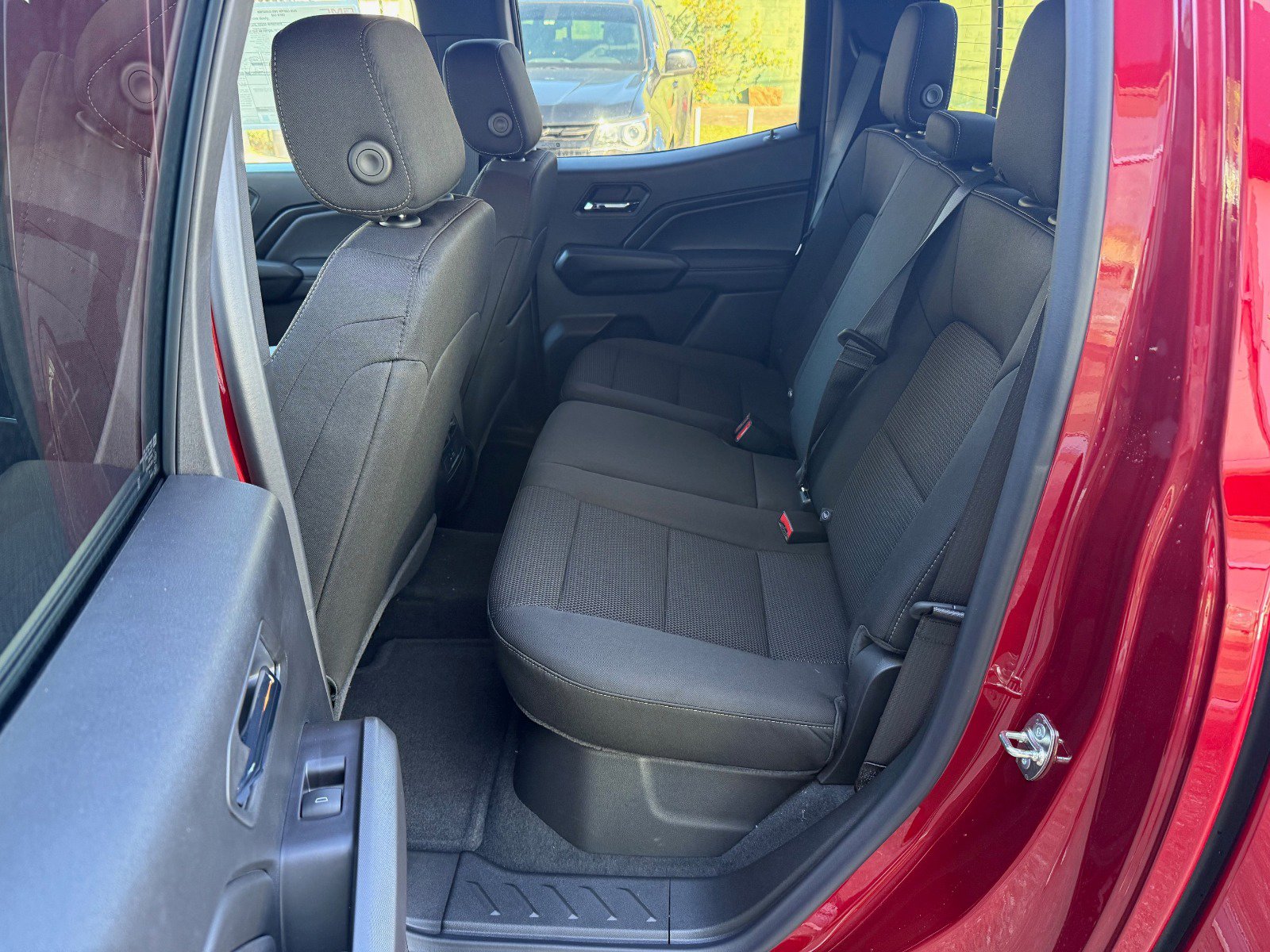 New 2026 GMC Canyon Elevation w/ Convenience Package image 11