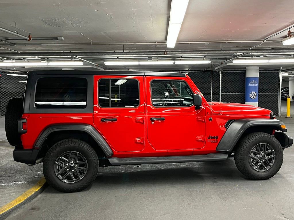 Used 2021 Jeep Wrangler Unlimited Sport image 30