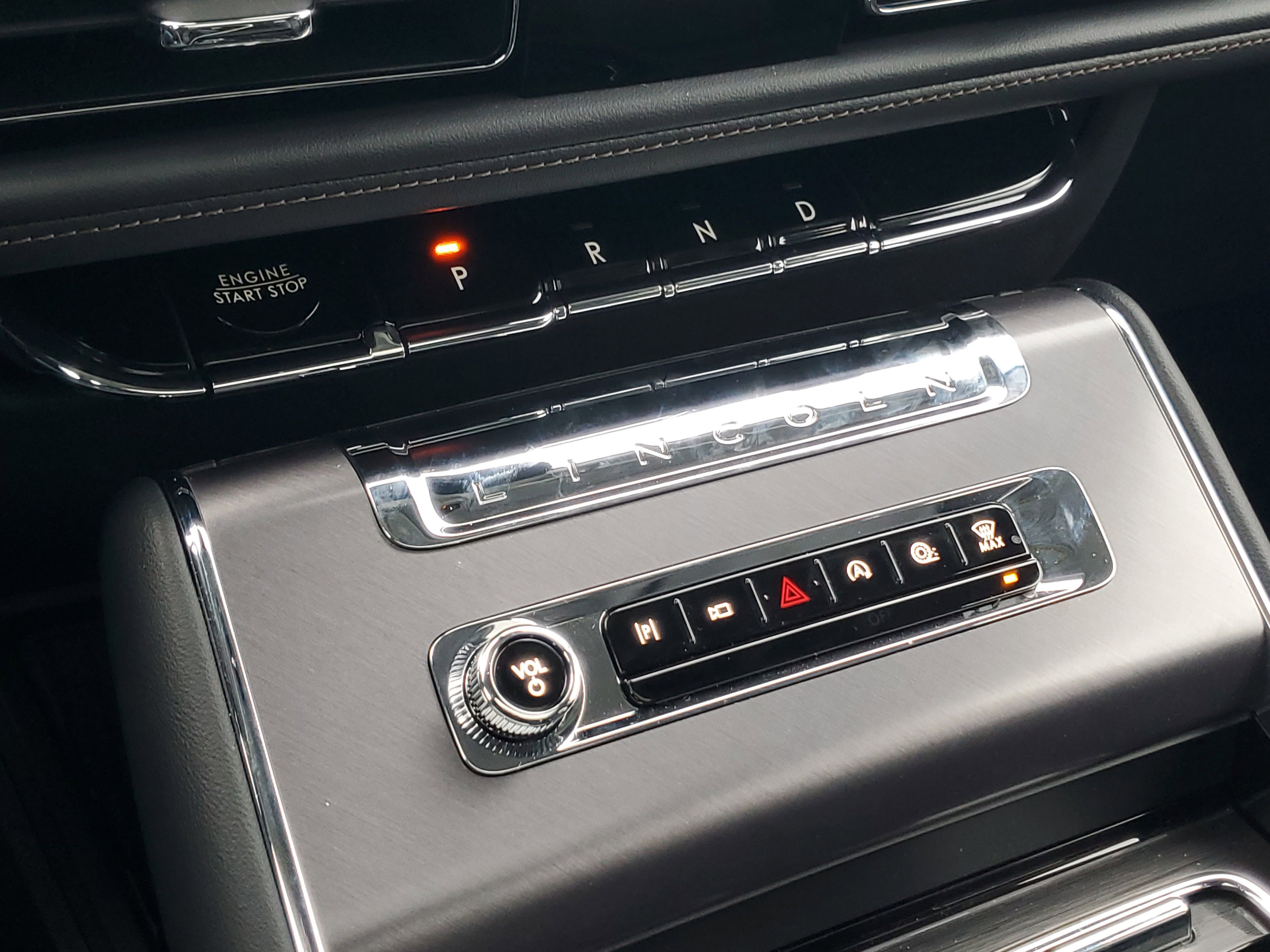 New 2025 Lincoln Aviator AWD w/ Equipment Group 101A image 21