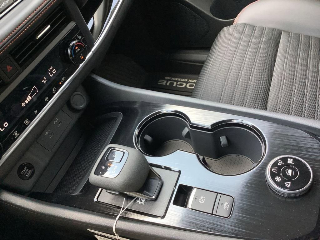 Used 2026 Nissan Rogue SV image 28