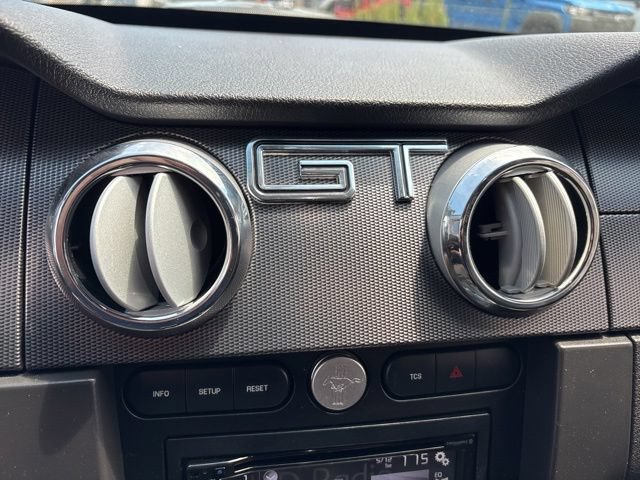Used 2009 Ford Mustang GT Premium RWD image 17