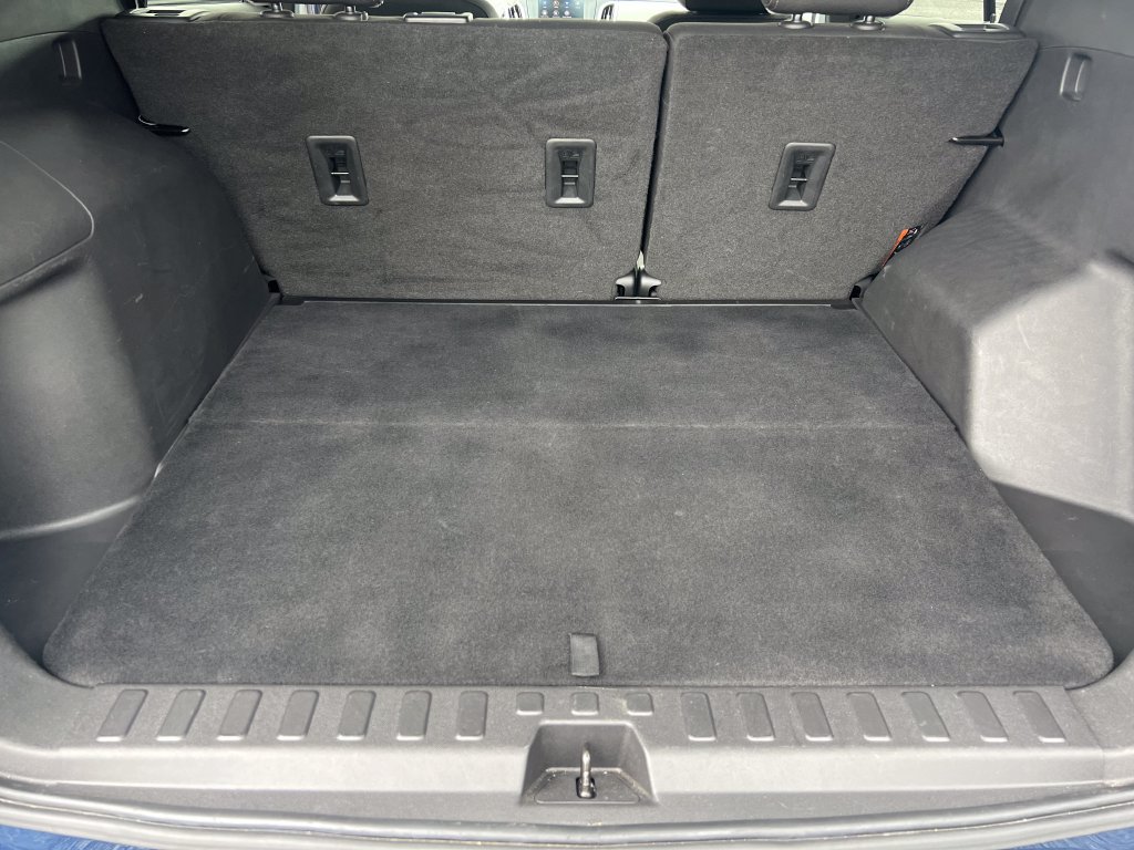 Used 2021 Chevrolet Equinox LT FWD image 18