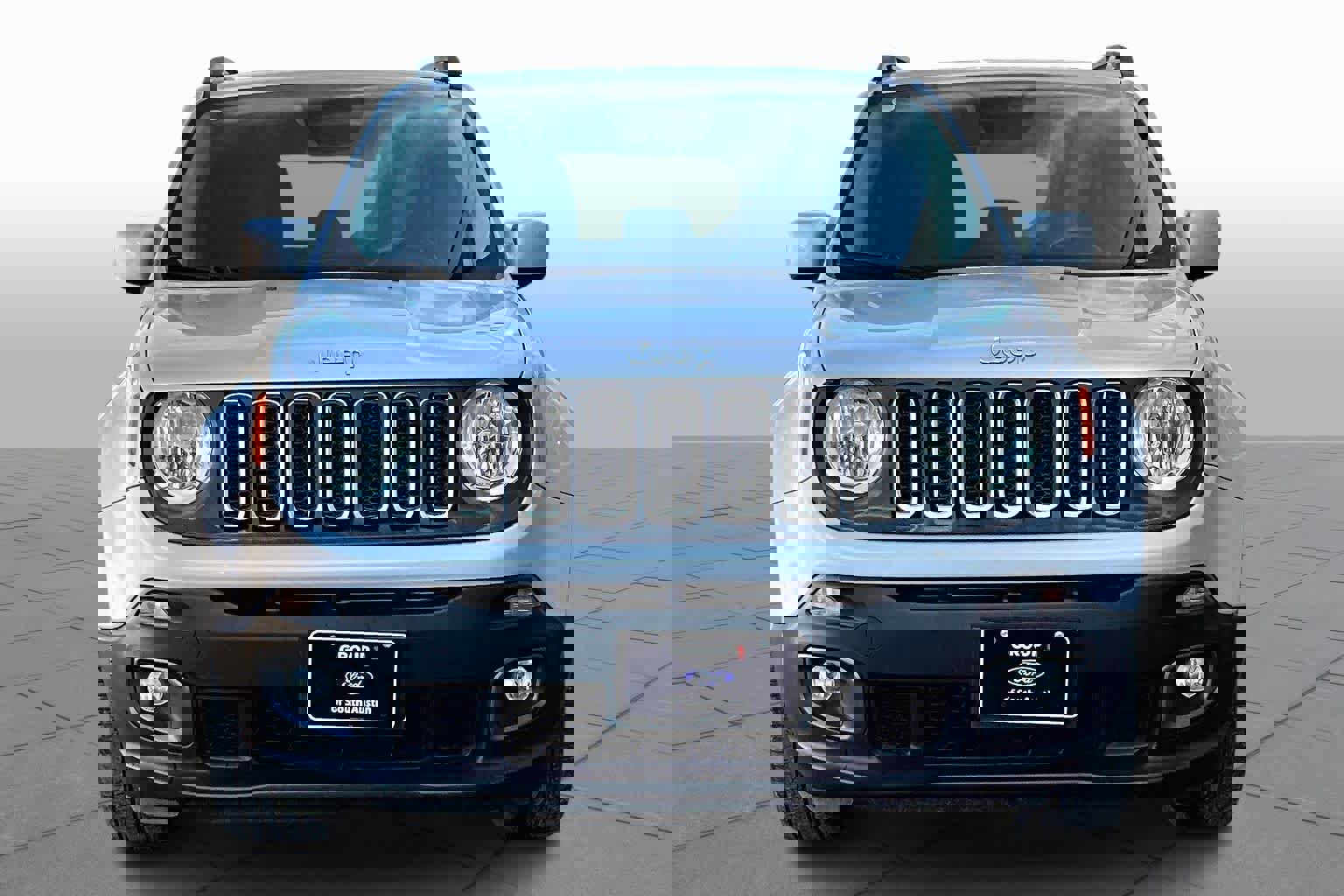 Used 2016 Jeep Renegade Latitude image 4