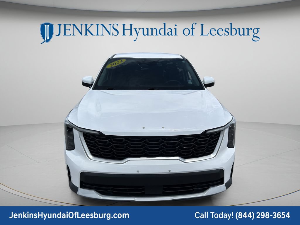 Used 2024 Kia Sorento LX FWD image 12