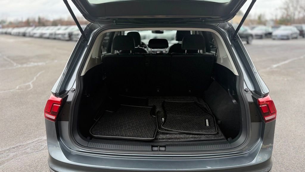 Used 2023 Volkswagen Tiguan SE image 6