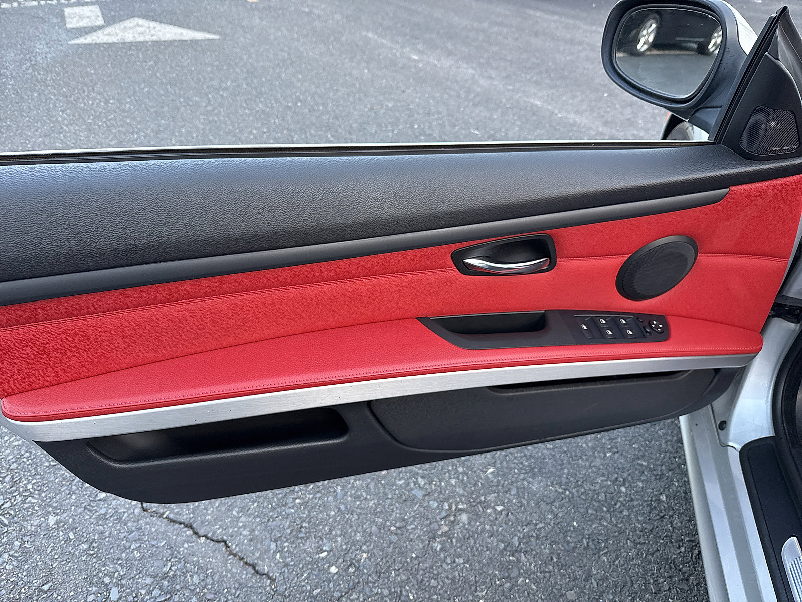 Used 2013 BMW 335i Convertible RWD image 32