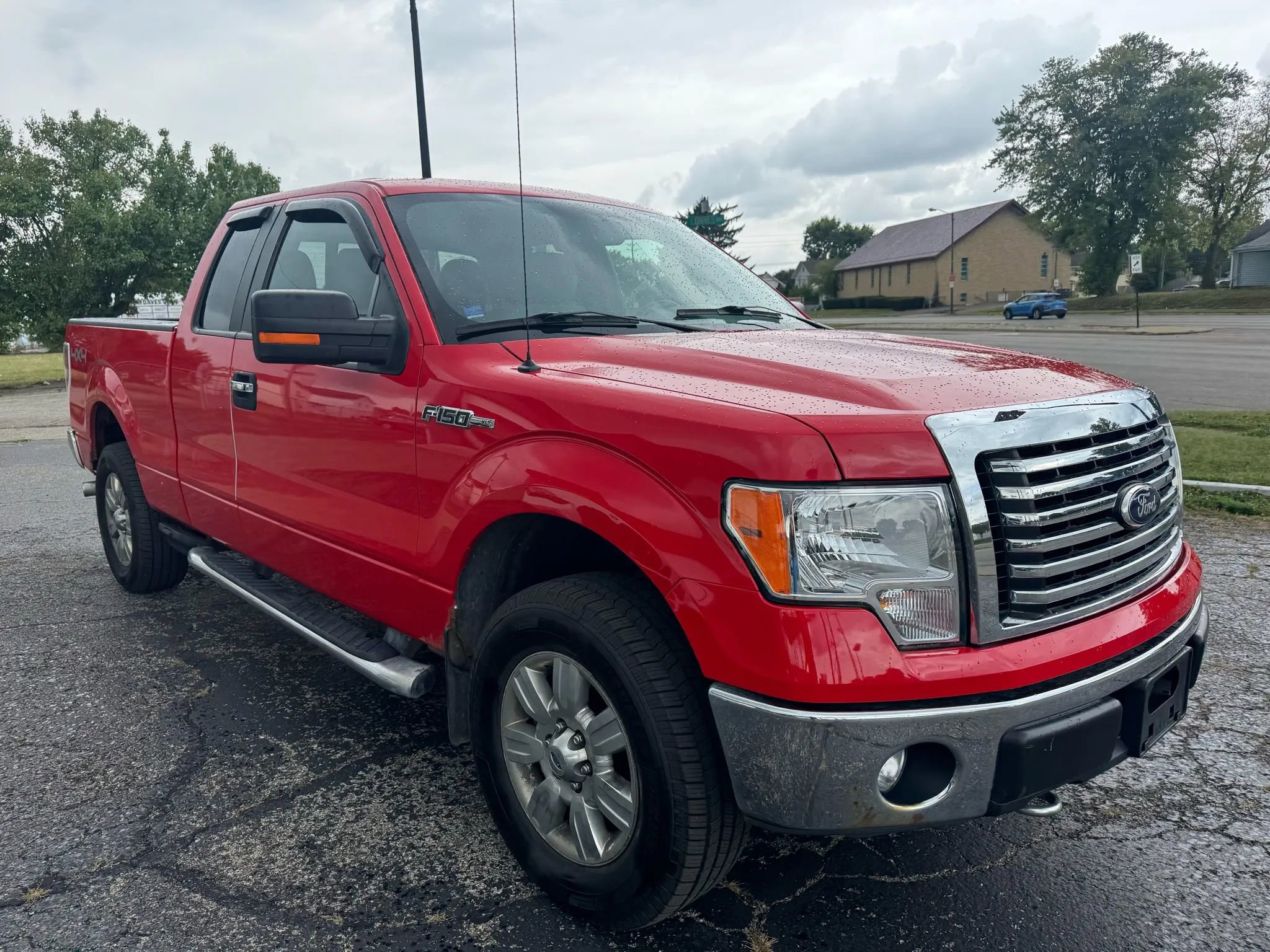 Used 2011 Ford F150 XLT w/ XLT Chrome Pkg image 3