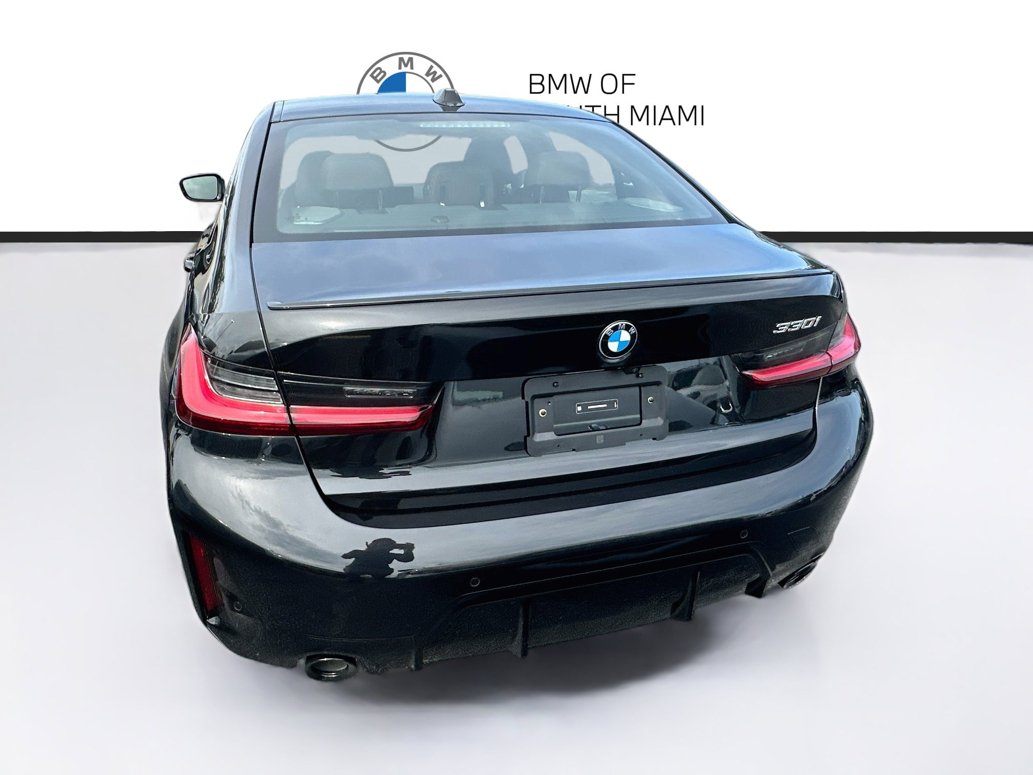 New 2026 BMW 330i Sedan w/ M Sport Package RWD image 5