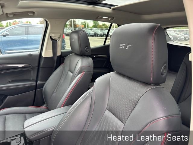 Used 2023 Buick Envision Essence w/ Sport Touring Package FWD image 9