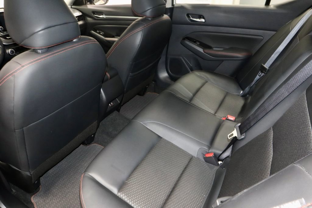 Used 2024 Nissan Altima 2.5 SR AWD/4WD image 21