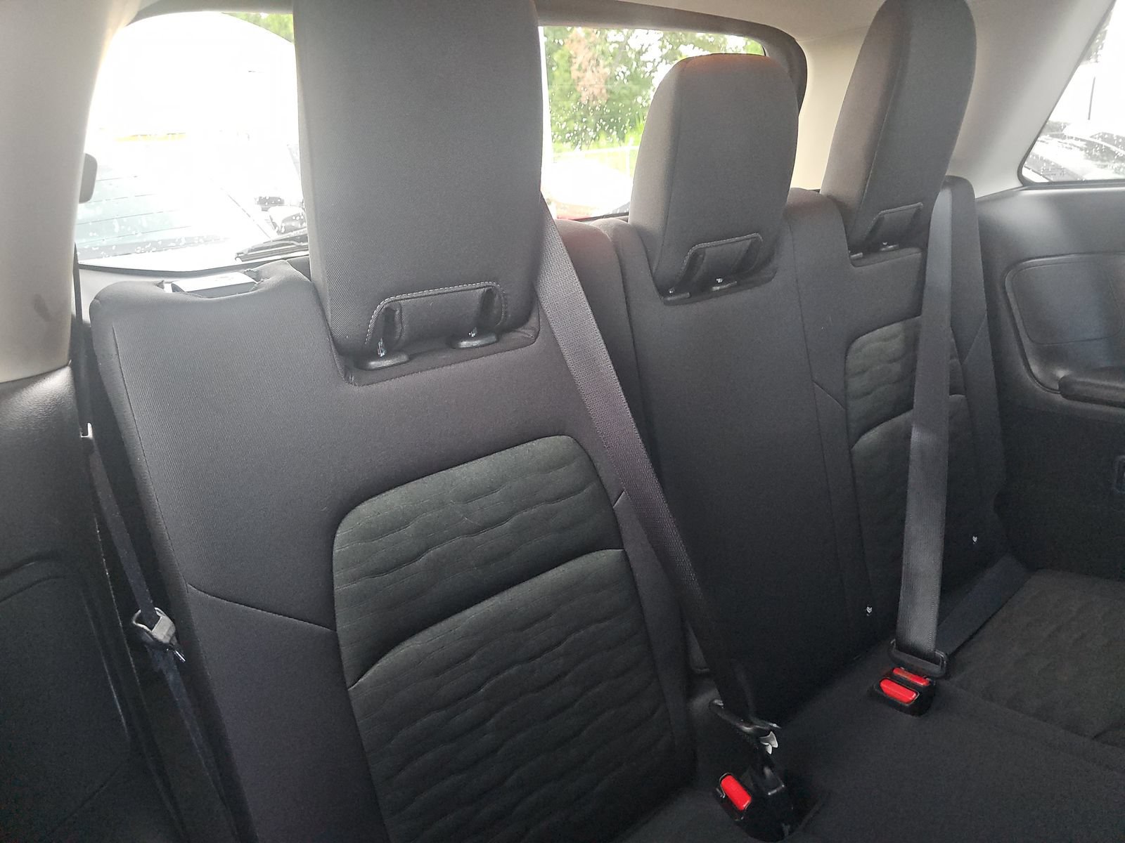 Used 2025 Nissan Pathfinder S FWD image 40