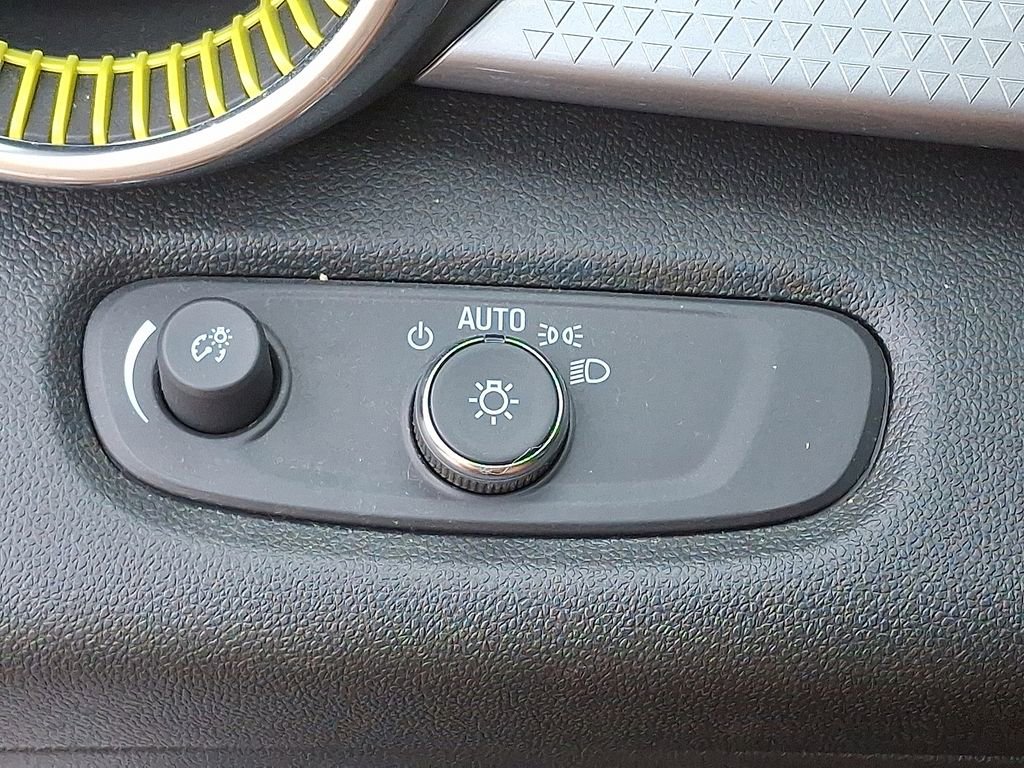 Used 2024 Chevrolet Trax LT w/ Driver Confidence Package image 26