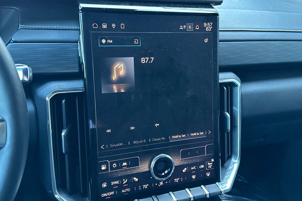 Used 2025 GMC Acadia Elevation FWD image 20