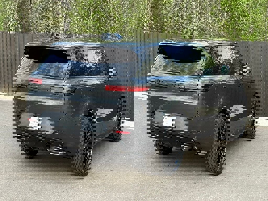 New 2026 Land Rover Range Rover Sport Dynamic SE AWD/4WD image 6