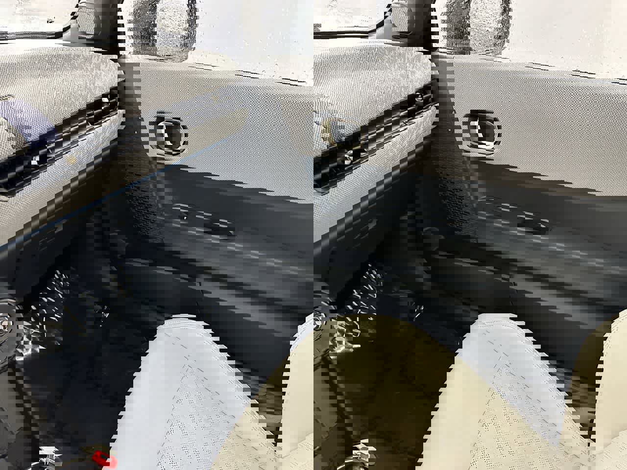 Certified 2025 MINI Cooper 2-Door Hardtop image 23