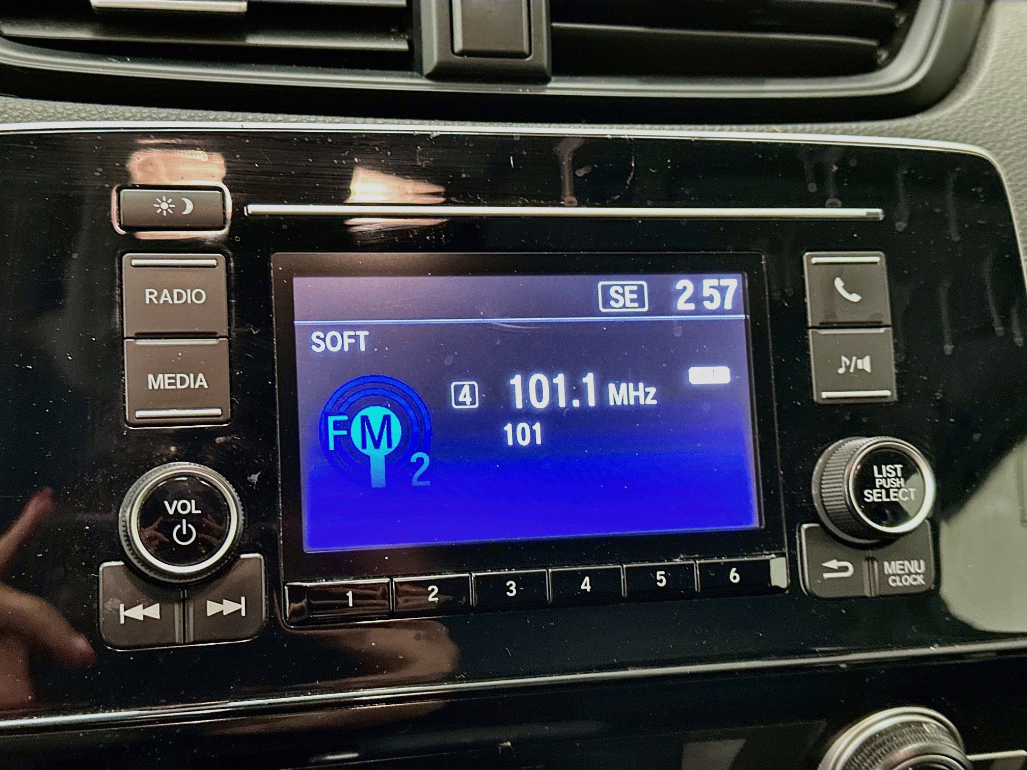 Used 2020 Honda CR-V LX image 21
