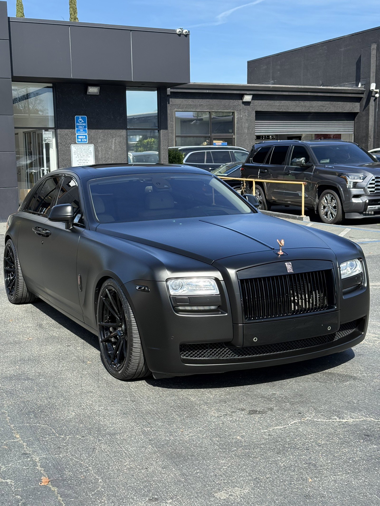 Used 2012 Rolls-Royce Ghost image 6