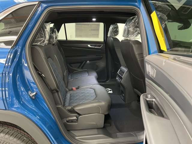 New 2025 Volkswagen Atlas Cross Sport SEL Premium R-Line image 26