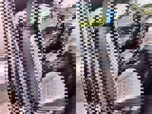 Used 2022 Chevrolet Equinox LS AWD/4WD image 12