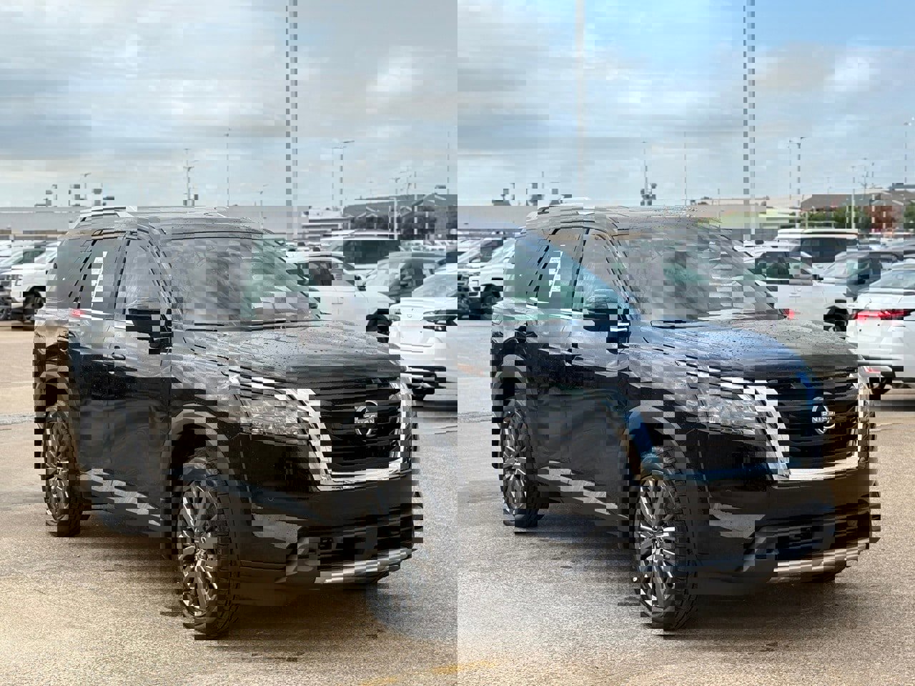New 2025 Nissan Pathfinder SL w/ SL Premium Package image 5
