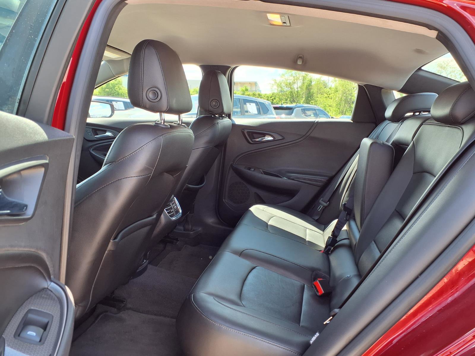 Used 2016 Chevrolet Malibu LT w/ Leather Package FWD image 24