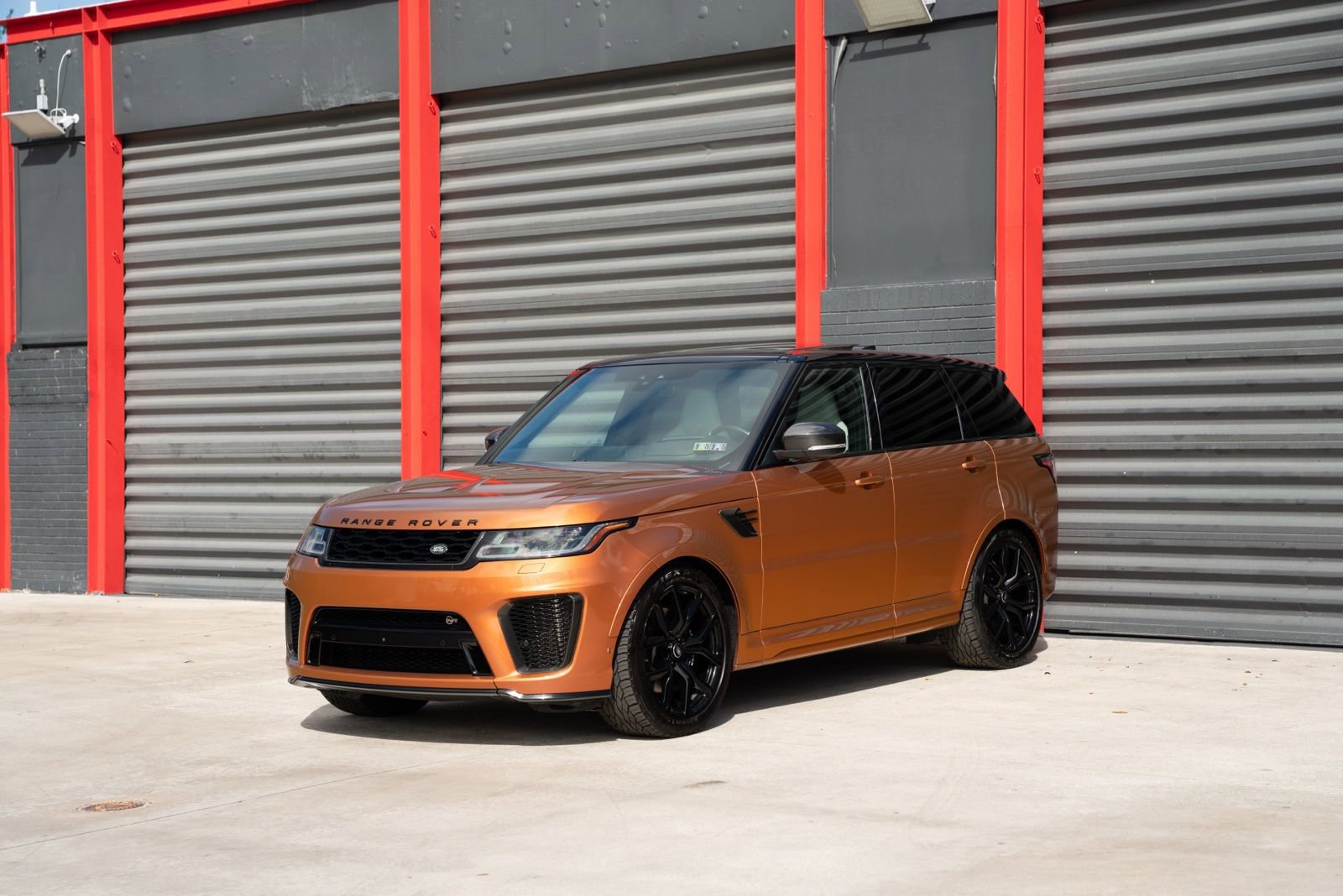 Used 2020 Land Rover Range Rover Sport SVR image 1
