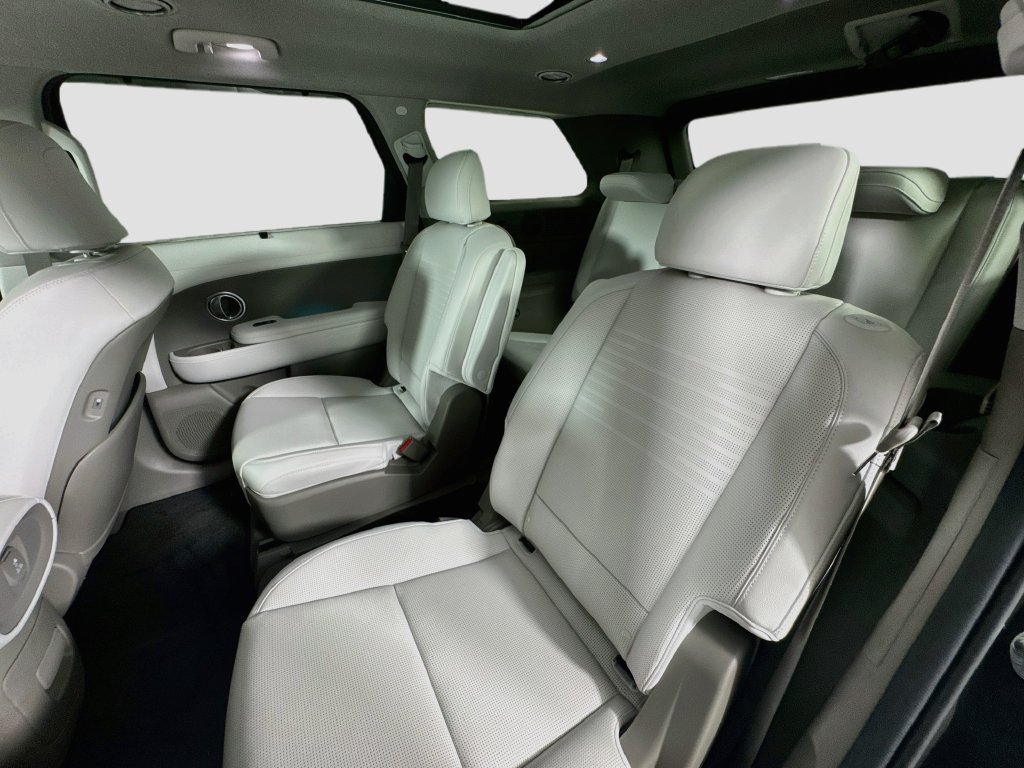 Certified 2026 Hyundai Palisade Limited FWD image 26