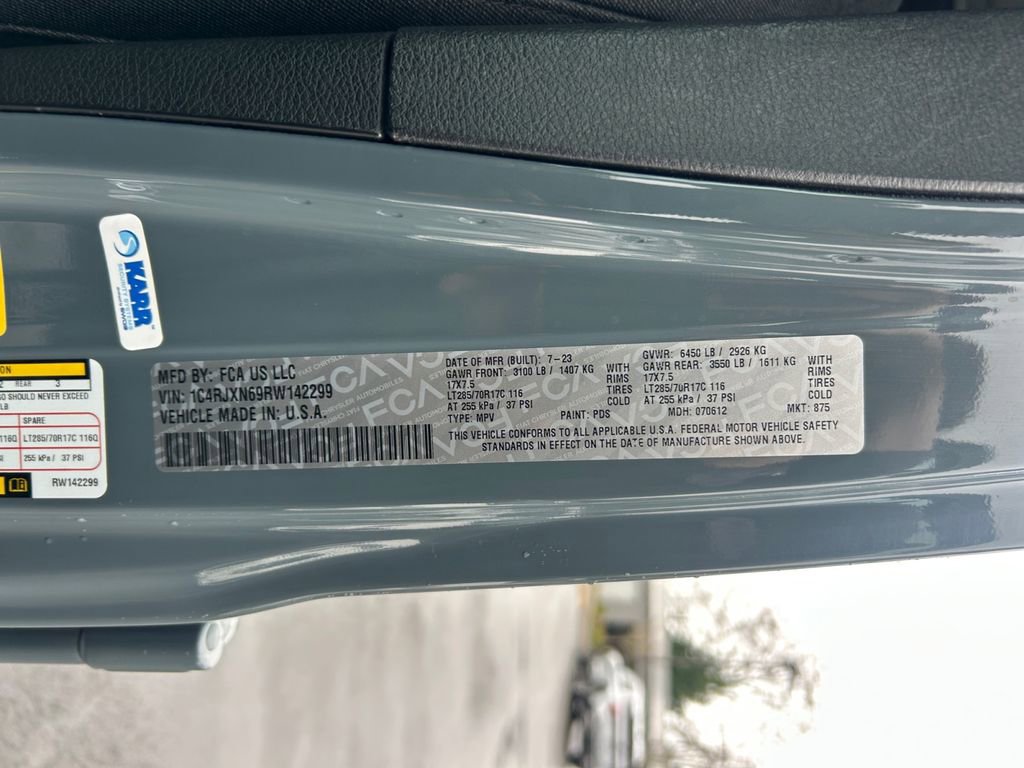 Used 2024 Jeep Wrangler Unlimited image 34