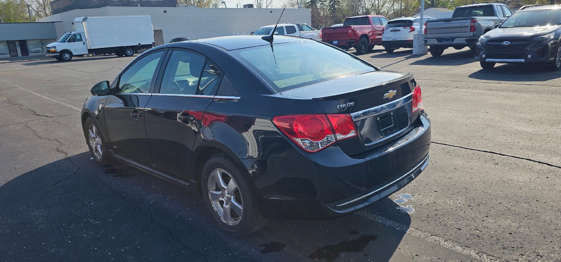 Used 2013 Chevrolet Cruze LT w/ RS Package FWD image 5