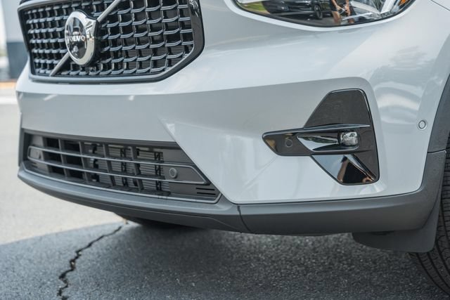 New 2026 Volvo XC40 B5 Ultra w/ Protection Package Premier AWD/4WD image 13