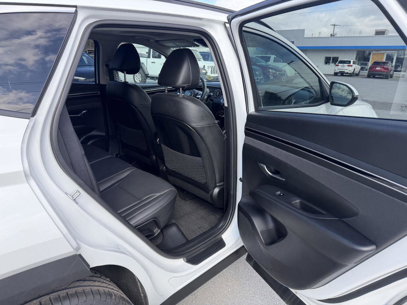 Used 2023 Hyundai Tucson SEL w/ Convenience Package image 14