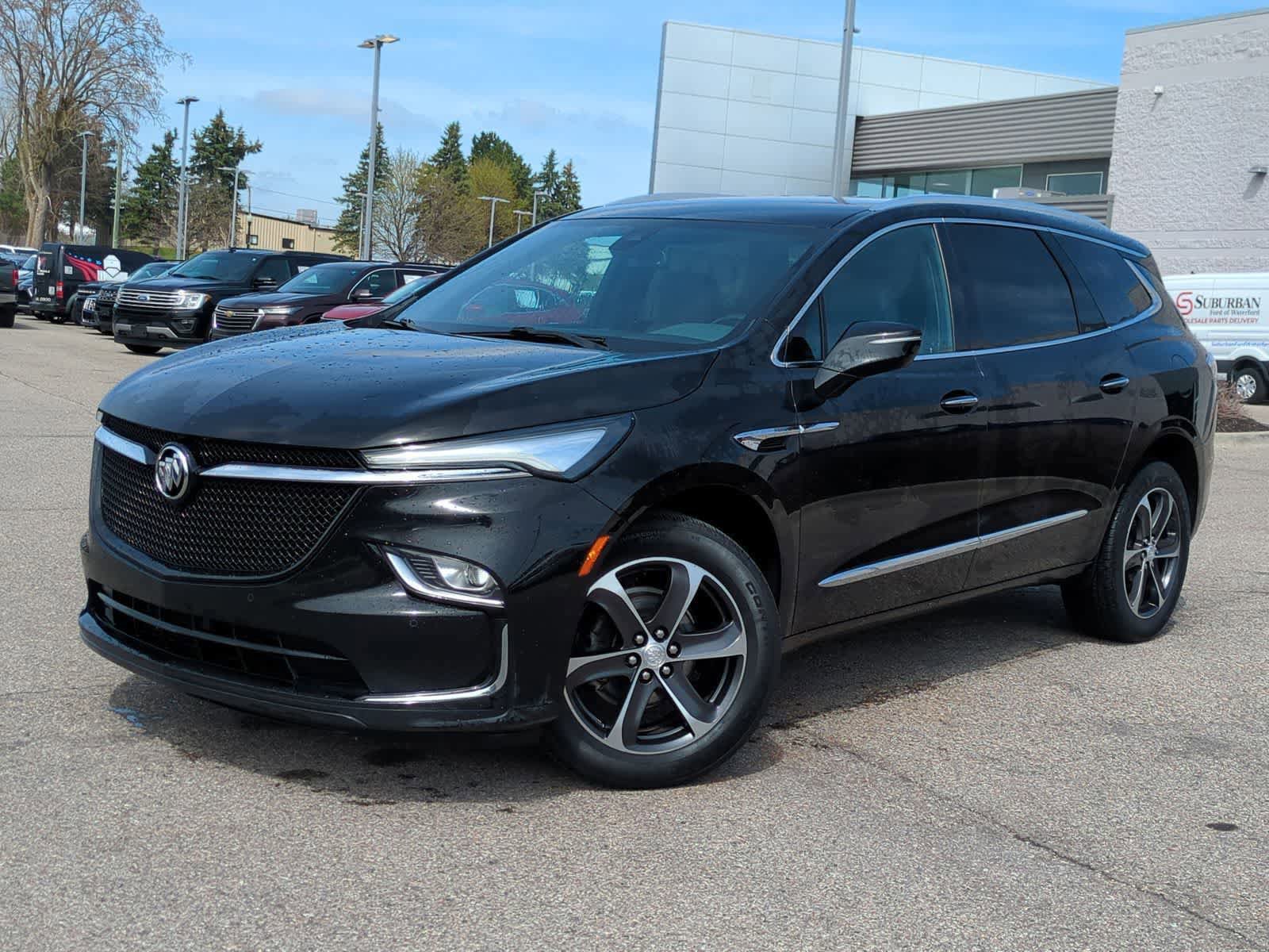 Used 2022 Buick Enclave Essence w/ Sport Touring Edition AWD/4WD image 1