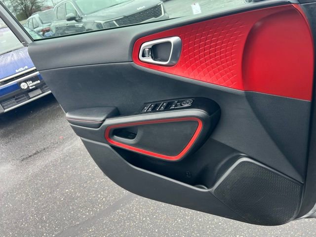 Certified 2023 Kia Soul GT-Line FWD image 17
