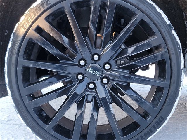 Used 2021 GMC Yukon XL Denali w/ Denali Ultimate Package image 12