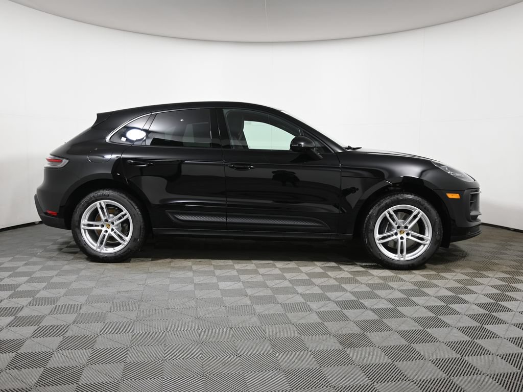 New 2026 Porsche Macan AWD/4WD image 8