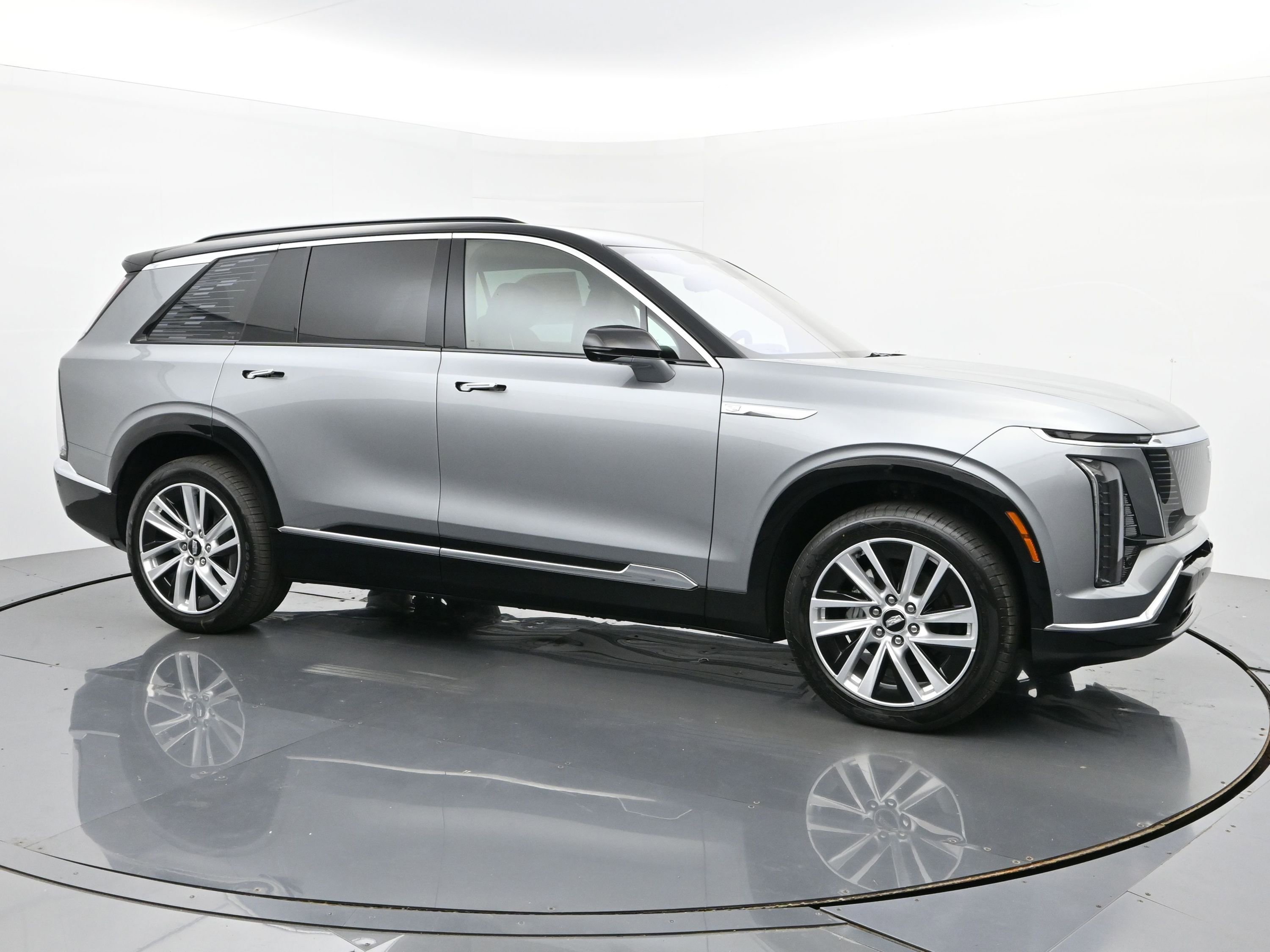 New 2026 Cadillac Vistiq Luxury w/ LPO, Floor Liner Package image 7