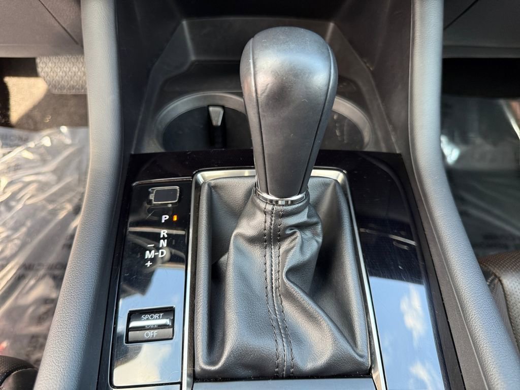 Used 2022 MAZDA MAZDA3 s image 17