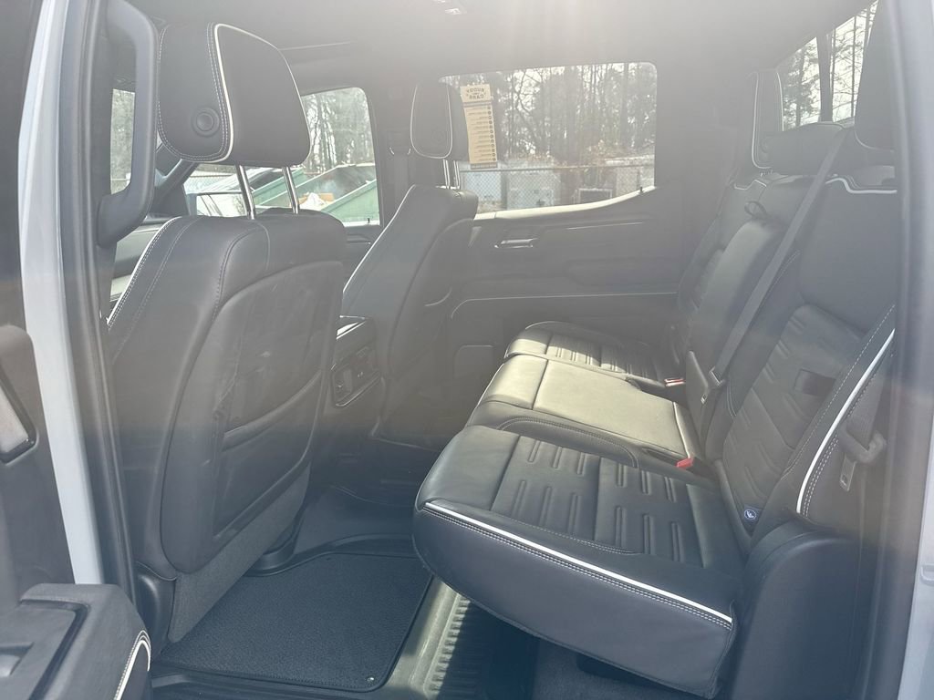 Used 2024 GMC Sierra 1500 AT4X image 29