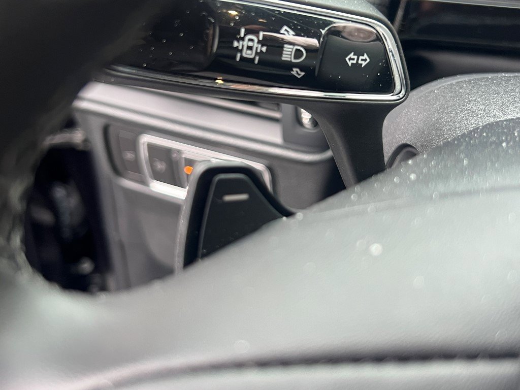 Certified 2025 Lincoln Corsair AWD image 26