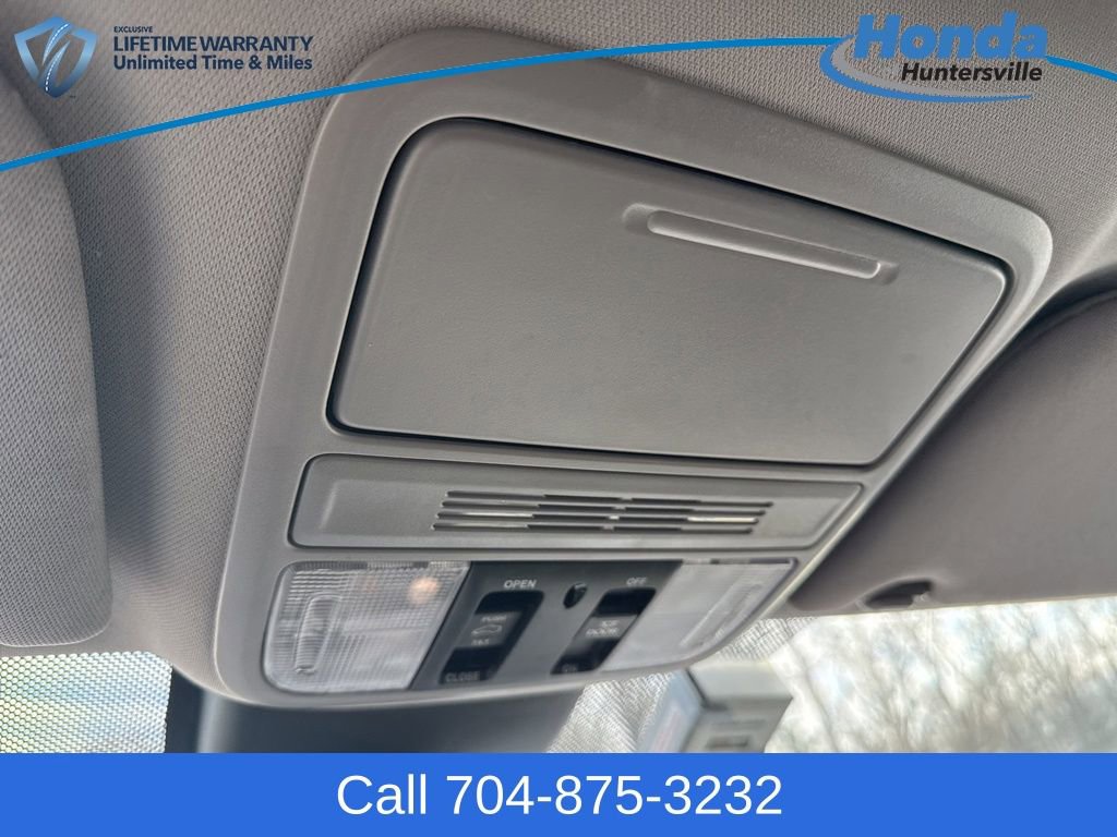 Used 2024 Honda Odyssey EX-L image 31