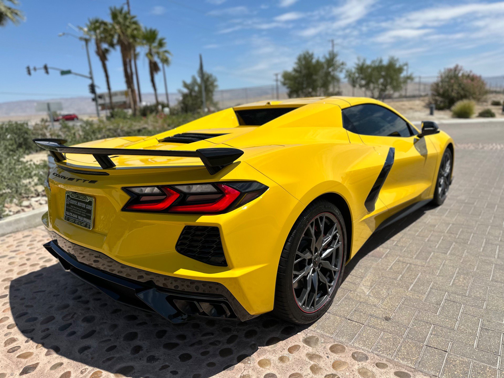 Used 2026 Chevrolet Corvette Stingray Premium Conv w/ Z51 Performance Package RWD image 14