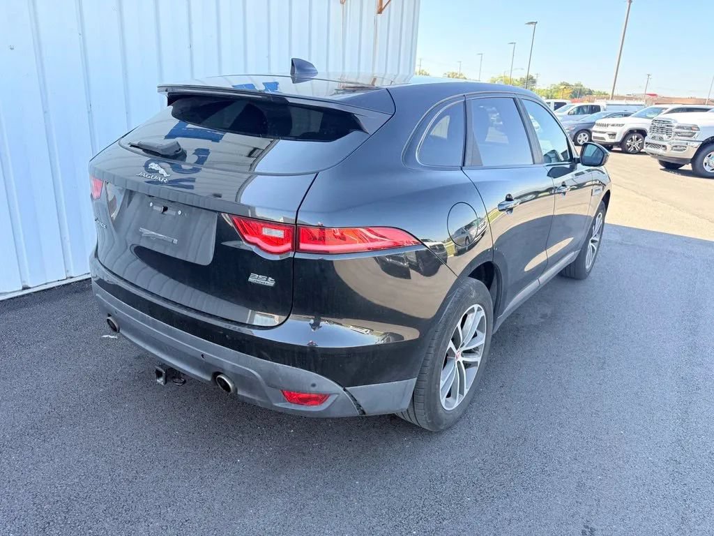 Used 2017 Jaguar F-PACE Prestige AWD/4WD image 8