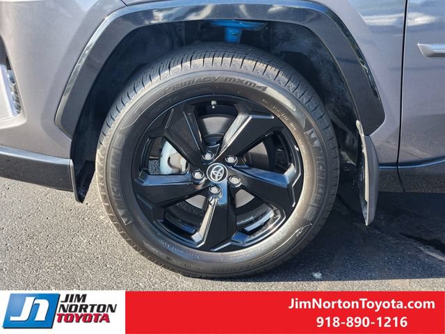 Used 2019 Toyota RAV4 XSE AWD/4WD image 12