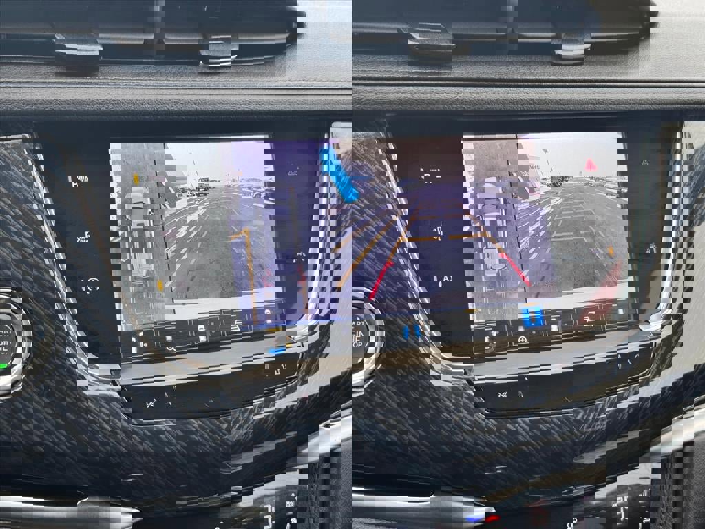 Used 2024 Cadillac XT6 Premium Luxury w/ Technology Package image 16