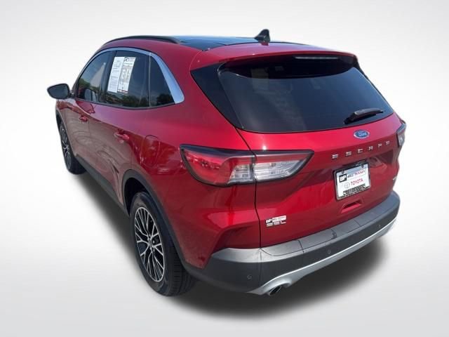 Used 2022 Ford Escape SEL w/ Technology Package image 3