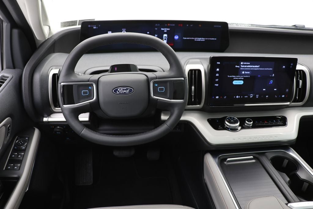 Used 2025 Ford Expedition Max Active AWD/4WD image 13